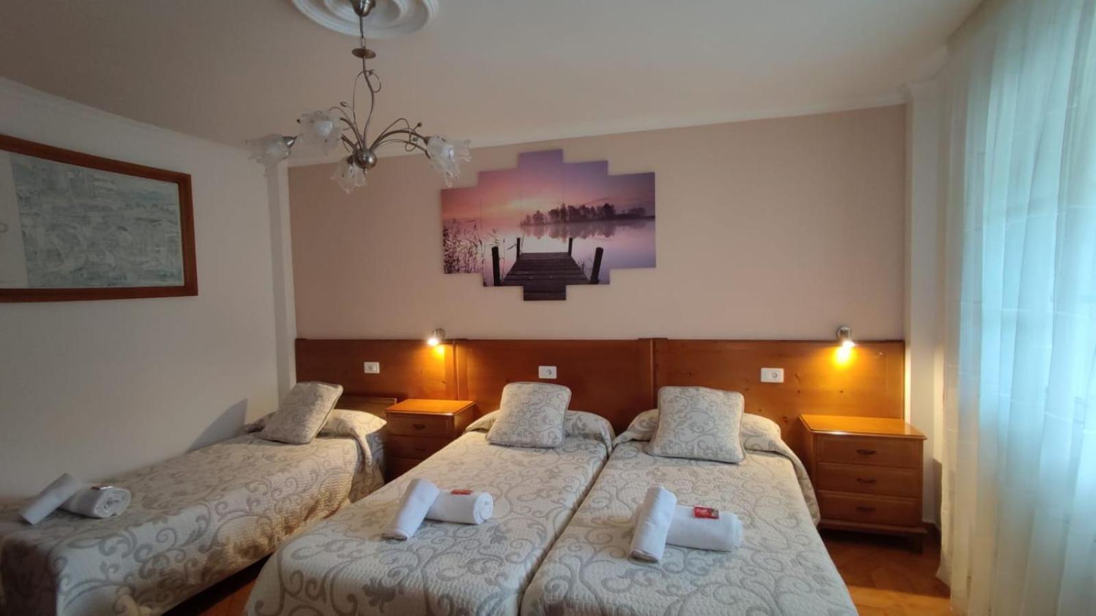Casa David Hotel Triacastela Bagian luar foto